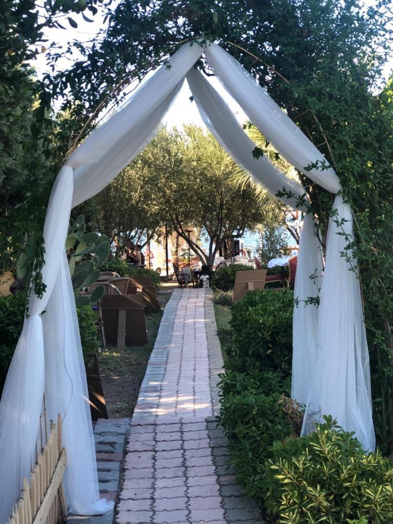 Cunda Asiyan Otel Ayvalı Exterior foto
